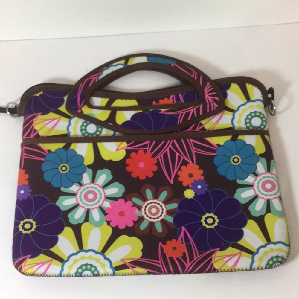 Neoprene laptop sleeve